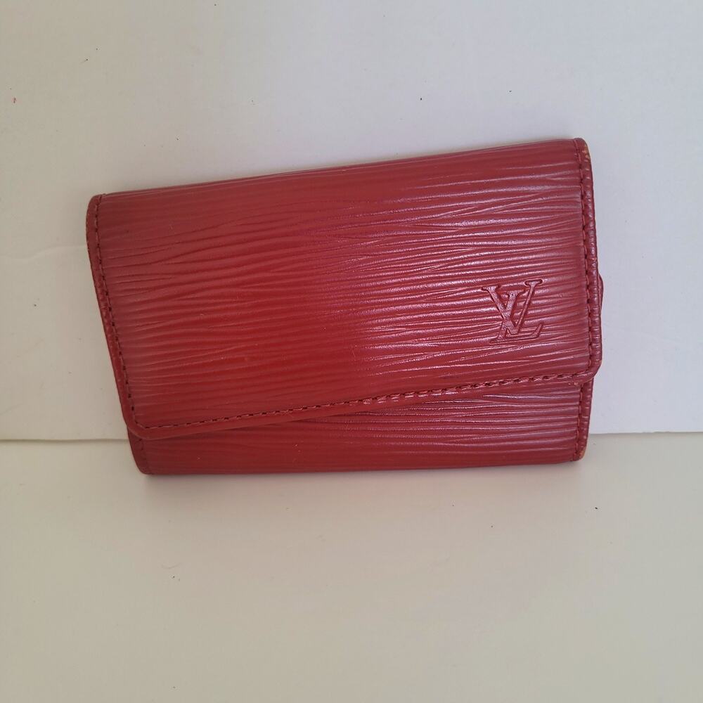 LOUIS VUITTON Red Epi Leather 6 Hooks Key Holder Case Small Wallet Trifold
